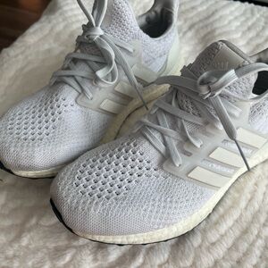 Adidas White Ultra-boosts